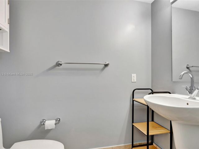 Продажа квартиры #1212 - фото 6836182