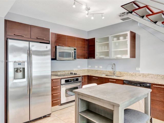 Продажа квартиры #1212 - фото 6836183