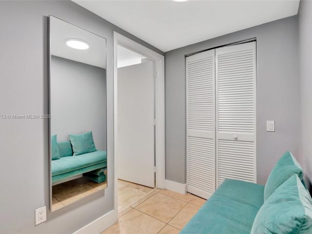 Продажа квартиры #1212 - фото 6836192