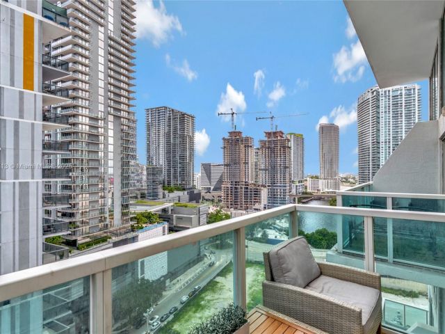 Продажа квартиры #1212 - фото 6836195