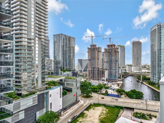 Продажа квартиры #1212 - фото 6836198