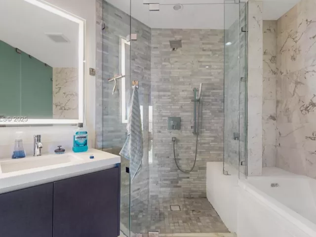 Продажа квартиры #1508 - фото 6836051