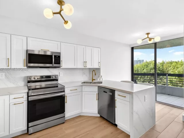 Продажа квартиры #402 - фото 6939355