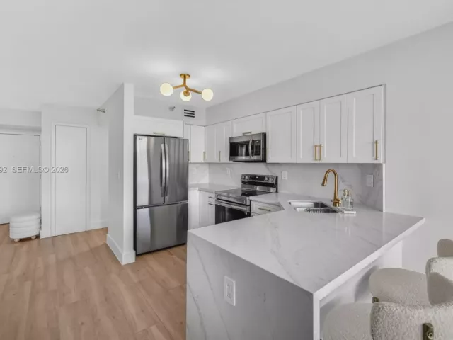 Продажа квартиры #402 - фото 6939357