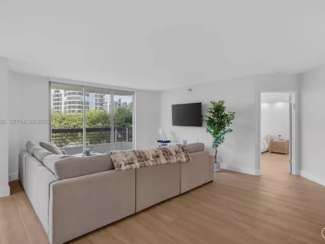 Продажа квартиры #402 - фото 6939360