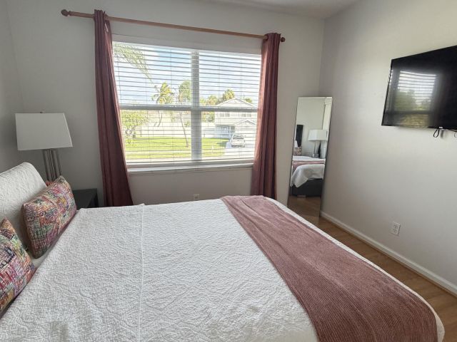 Продажа дома по адресу 3911 Circle Lake Dr Drive - фото 6854309