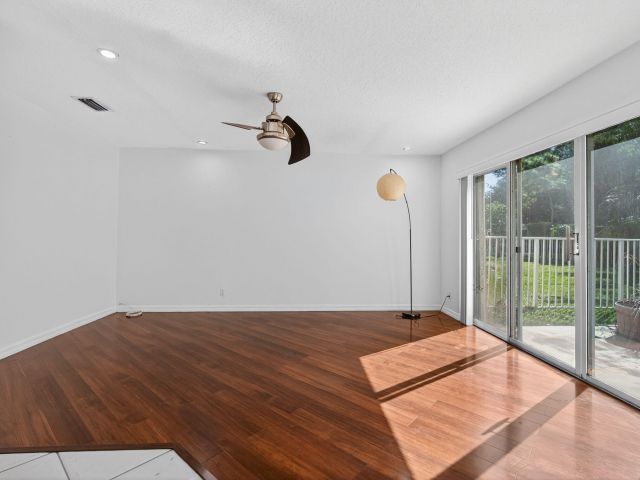 Дом в аренду по адресу 7004 Galleon Cove Circle - фото 6841290