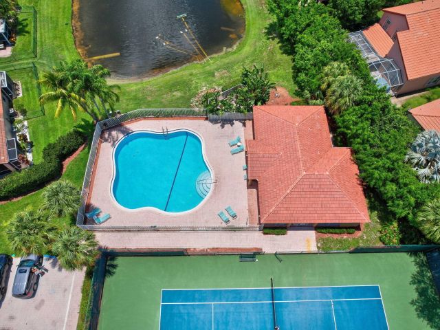 Дом в аренду по адресу 7004 Galleon Cove Circle - фото 6841301