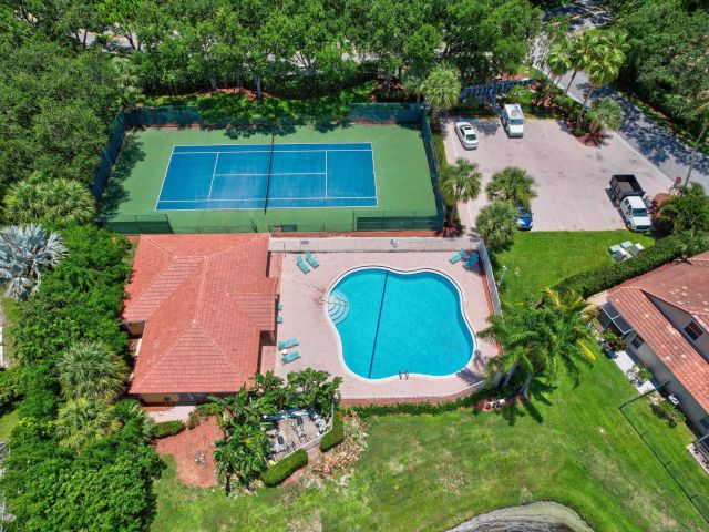 Дом в аренду по адресу 7004 Galleon Cove Circle - фото 6841305