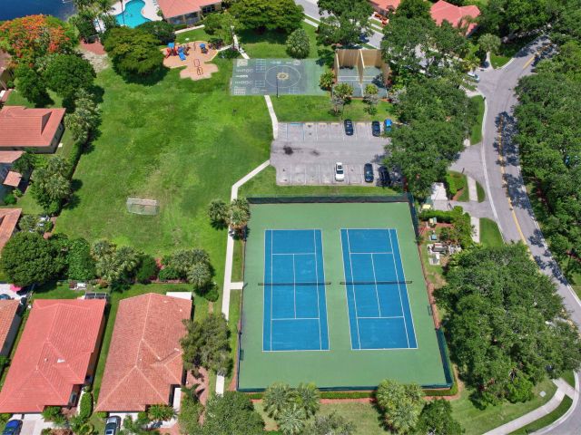 Дом в аренду по адресу 7004 Galleon Cove Circle - фото 6841306