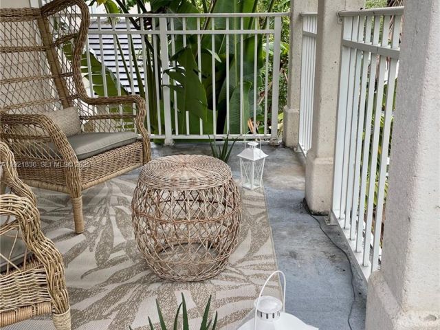 Продажа дома по адресу 3121 SE 2nd Dr - фото 6846408