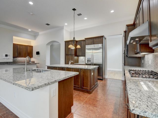 Продажа дома по адресу 8181 Banpo Bridge Way - фото 6841510