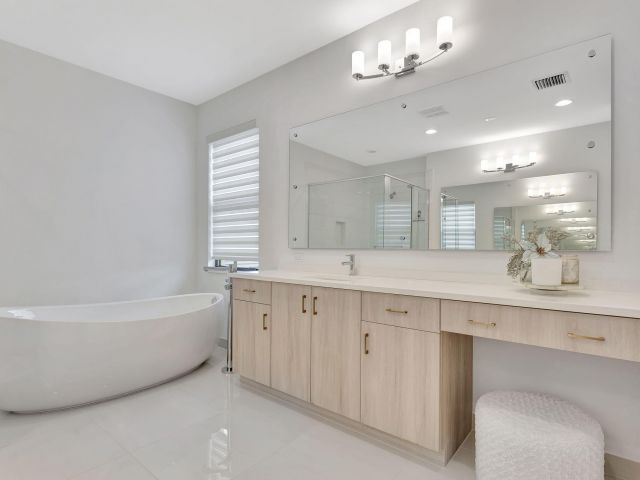 Продажа дома по адресу 20046 Pacific Dunes Drive - фото 6858108