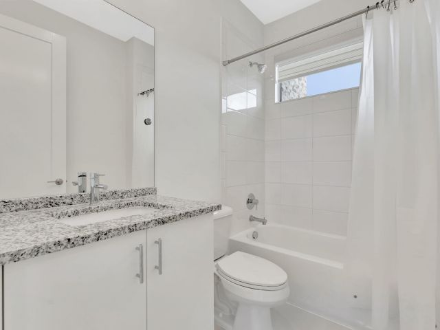 Продажа дома по адресу 20046 Pacific Dunes Drive - фото 6858110