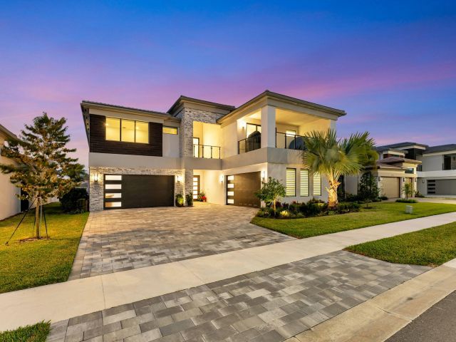 Продажа дома по адресу 20046 Pacific Dunes Drive - фото 6858115