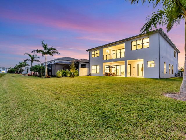 Продажа дома по адресу 20046 Pacific Dunes Drive - фото 6858116