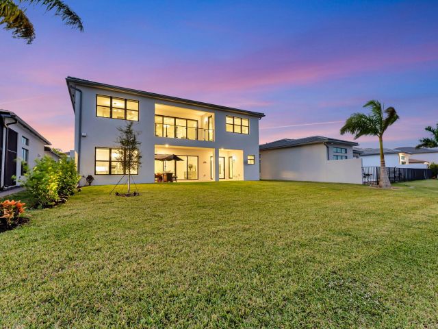 Продажа дома по адресу 20046 Pacific Dunes Drive - фото 6858117