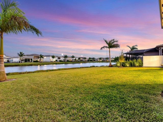 Продажа дома по адресу 20046 Pacific Dunes Drive - фото 6858118