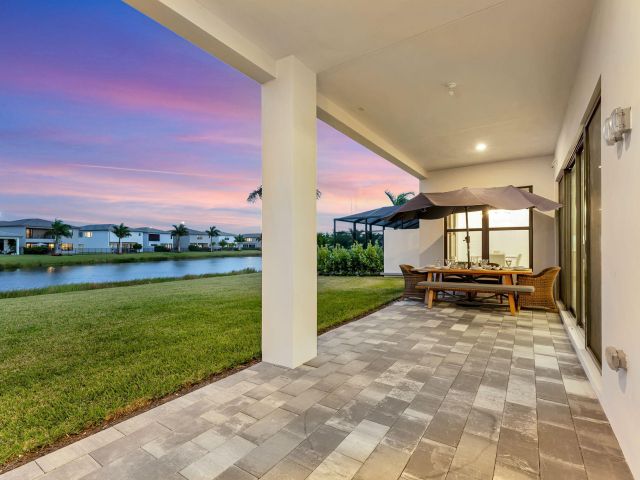 Продажа дома по адресу 20046 Pacific Dunes Drive - фото 6858119