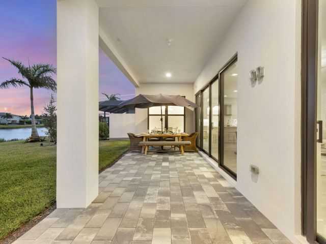 Продажа дома по адресу 20046 Pacific Dunes Drive - фото 6858120