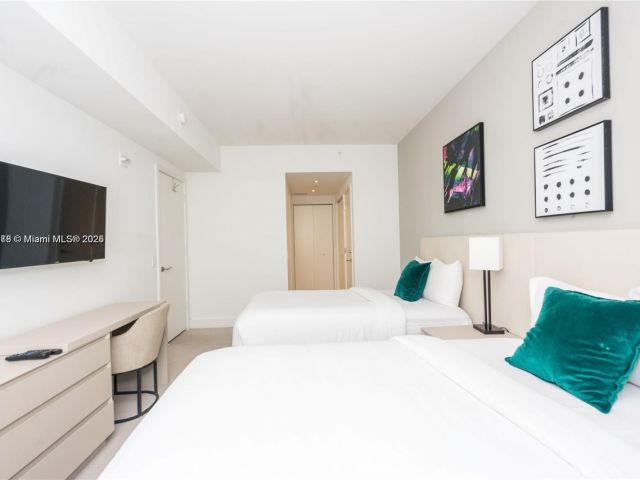 Продажа квартиры #1506 - фото 6838659