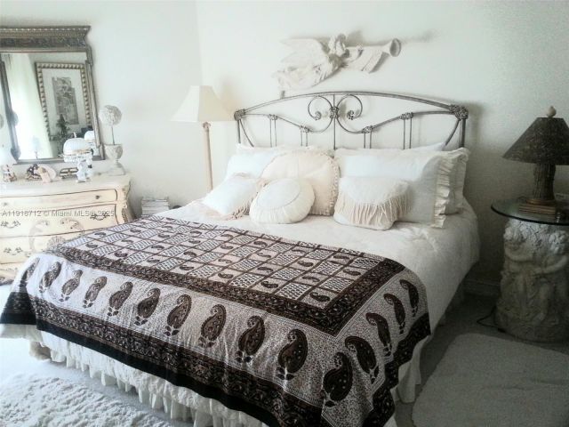 Продажа квартиры #1246 - фото 6838887