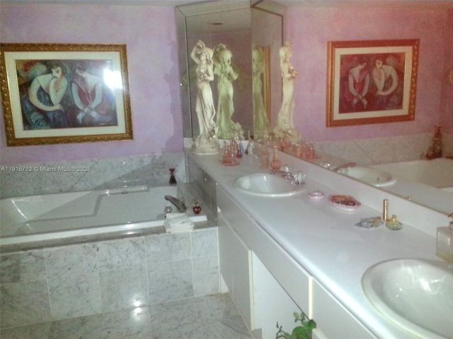 Продажа квартиры #1246 - фото 6838890