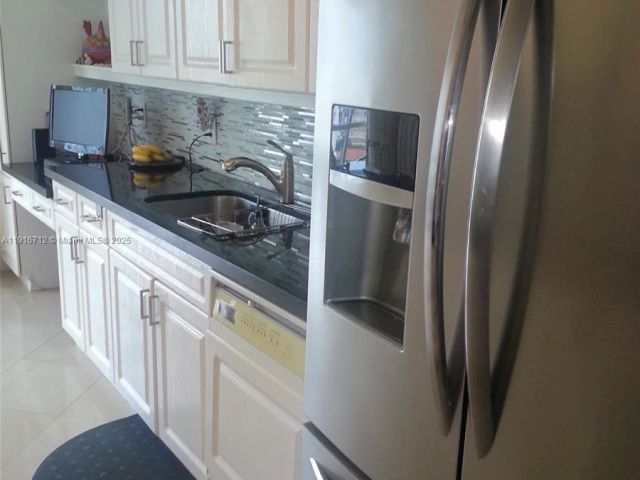 Продажа квартиры #1246 - фото 6838893