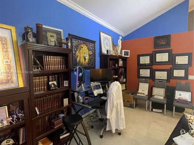 Дом в аренду по адресу 3486 SW 51st St 3486 - фото 7474219