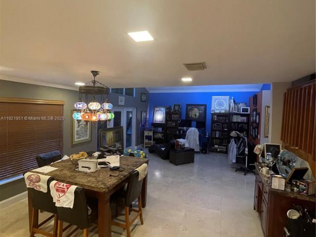 Дом в аренду по адресу 3486 SW 51st St 3486 - фото 7474226