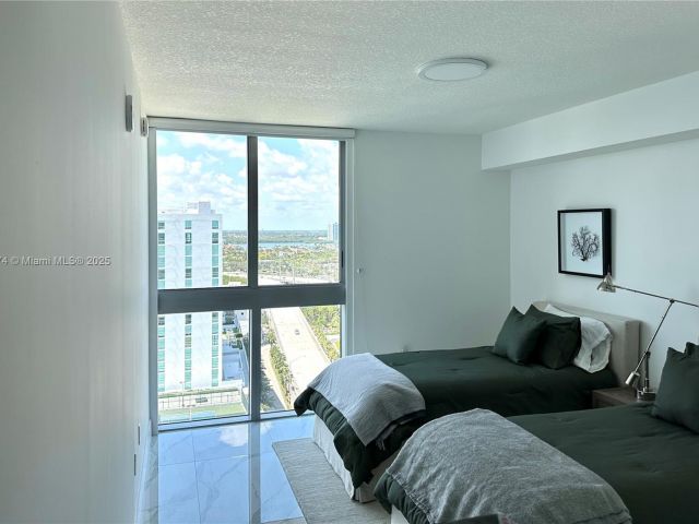 Квартира в аренду номер5-2002 - фото 6838813