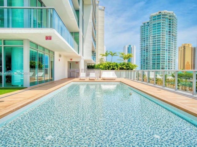 Квартира в аренду номер5-2002 - фото 6838822