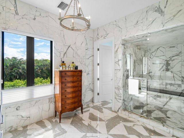 Продажа дома по адресу 7172 Valencia Drive - фото 6850141