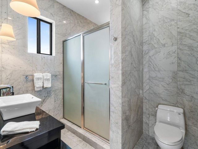 Продажа дома по адресу 7172 Valencia Drive - фото 6850146