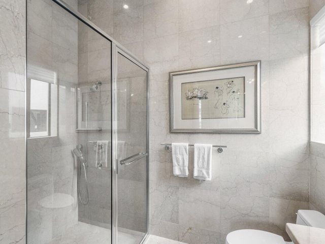 Продажа дома по адресу 7172 Valencia Drive - фото 6850153