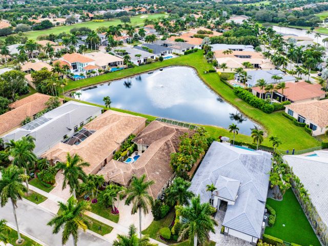 Продажа дома по адресу 16481 Braeburn Ridge Trail - фото 6866317