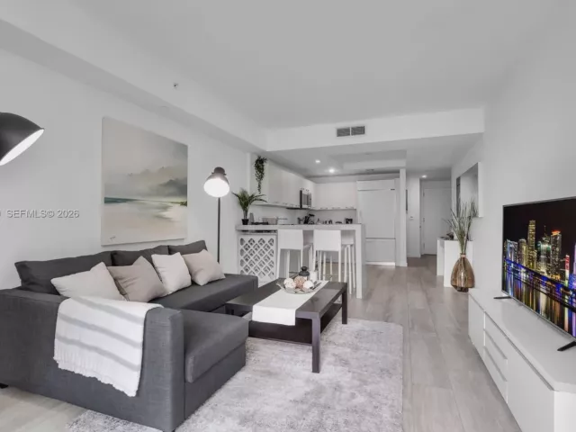 Продажа квартиры #1705 - фото 6839338