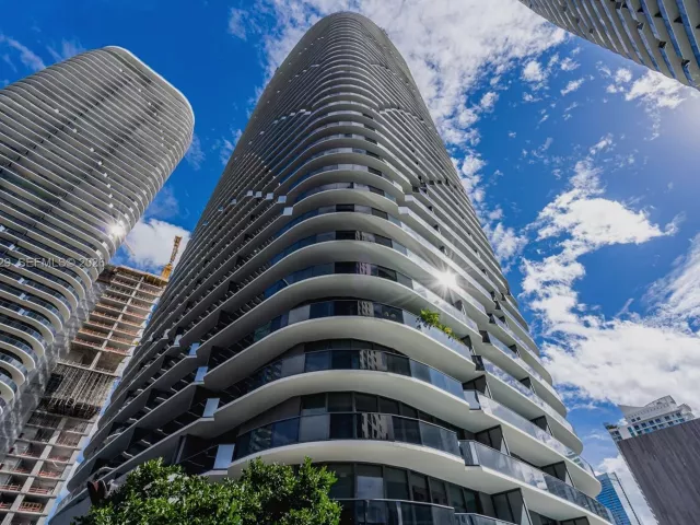 Продажа квартиры #1705 - фото 6839342