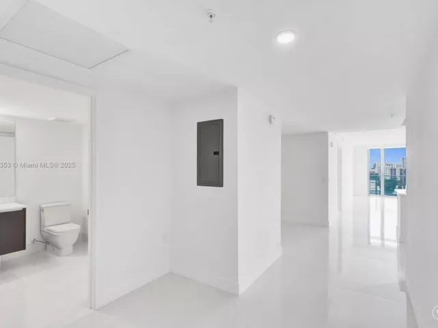 Продажа квартиры #5-805 - фото 6852653