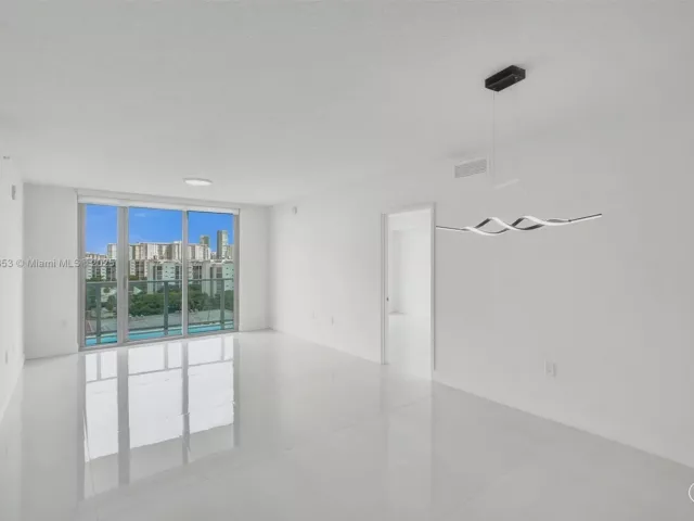 Продажа квартиры #5-805 - фото 6852655