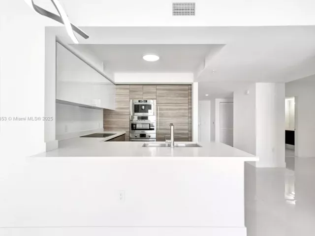 Продажа квартиры #5-805 - фото 6852638