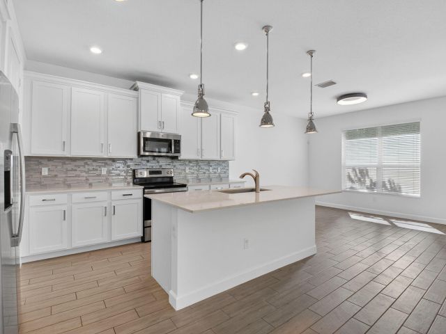 Дом в аренду по адресу 4280 Buttonwood Drive - фото 6866399