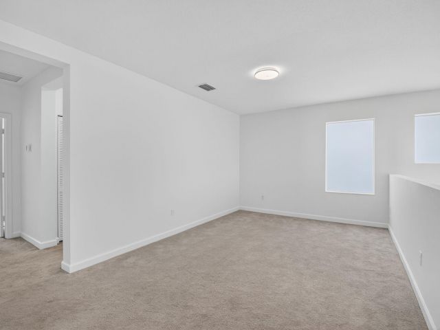 Дом в аренду по адресу 4280 Buttonwood Drive - фото 6866406