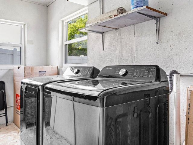 Продажа дома по адресу 123 NW 6th Avenue - фото 6866467