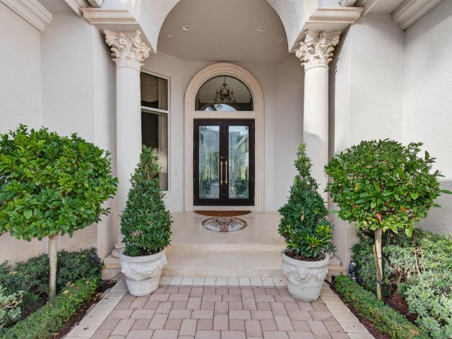 Дом в аренду по адресу 331 Mizner Lake Estates Drive - фото 6850071