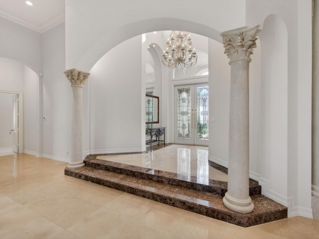 Дом в аренду по адресу 331 Mizner Lake Estates Drive - фото 6850075