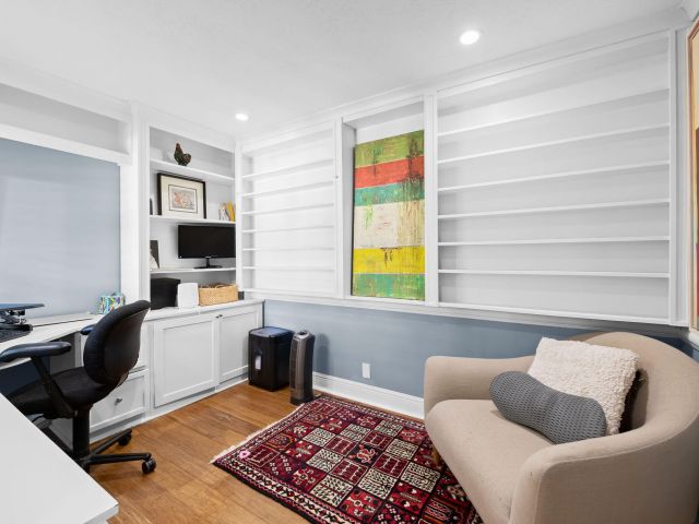 Продажа дома по адресу 713 SE 25th Avenue - фото 6888115