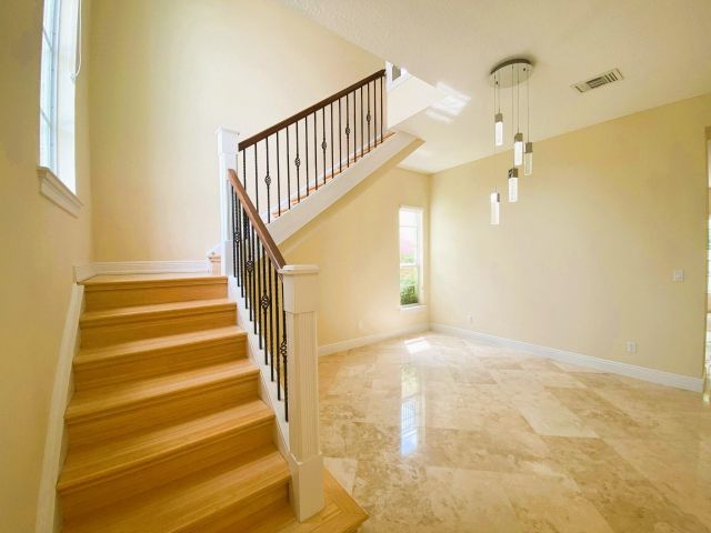 Дом в аренду по адресу 50 Via Poinciana Lane - фото 6850093