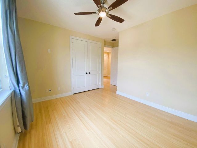 Дом в аренду по адресу 50 Via Poinciana Lane - фото 6850105