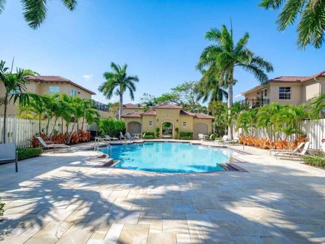 Дом в аренду по адресу 50 Via Poinciana Lane - фото 6850109